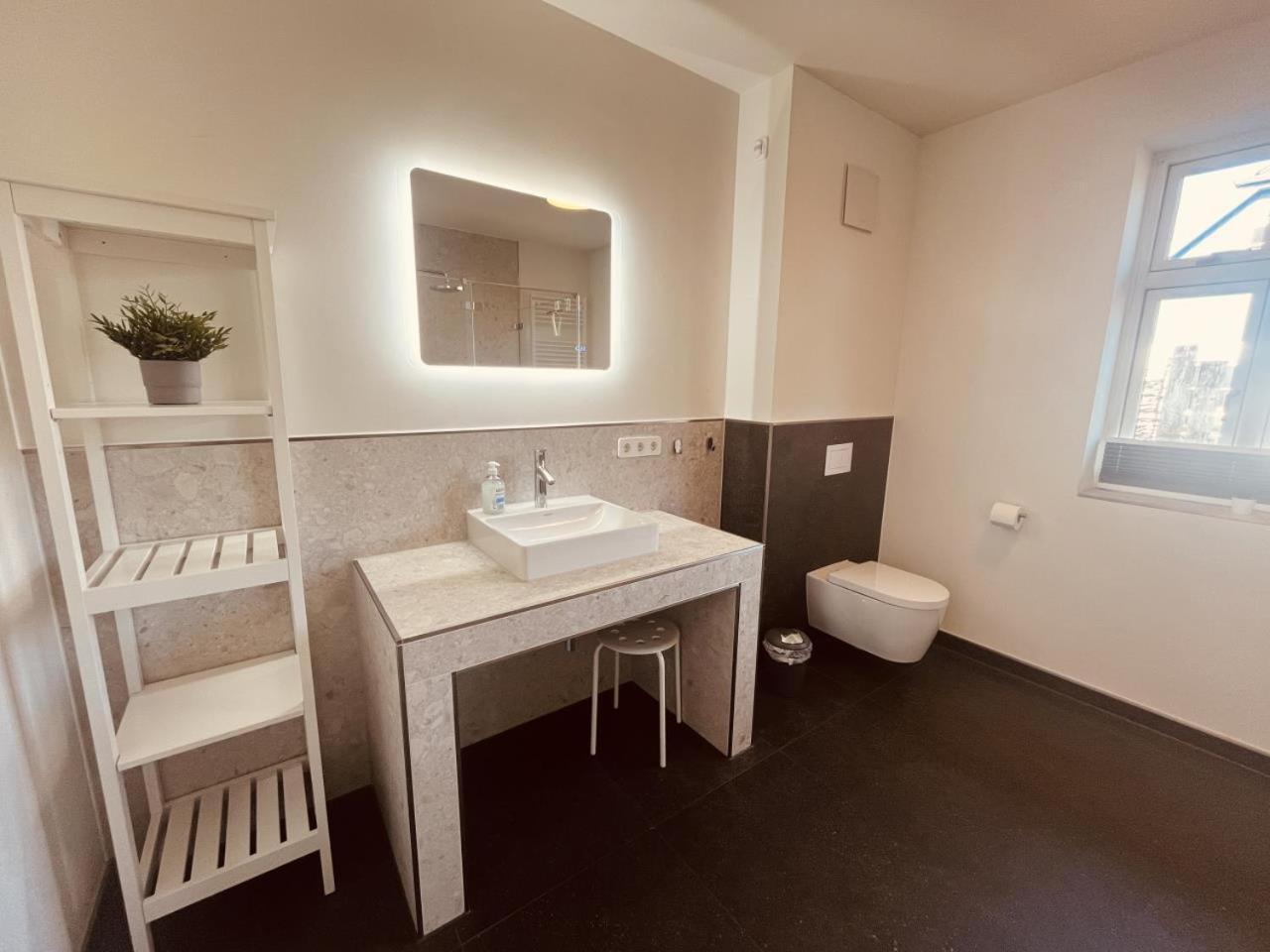 Friesia Urlaub Unterm Reetdach Fuer 4 Pers Terrasse Garten 2 Sz Born Exteriör bild